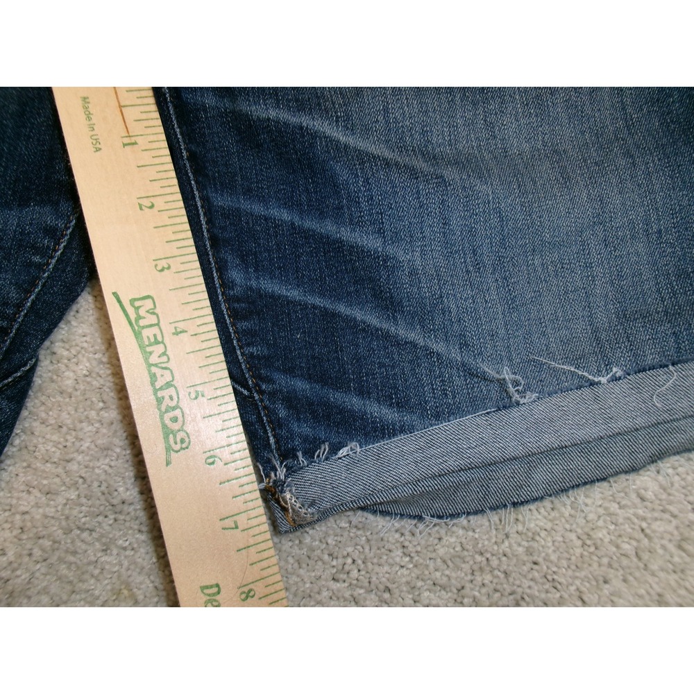 American Eagle Airflex+ Move-Free Athletic Jean Shorts Medium Wash Blue Size 32 - Picture 3 of 5